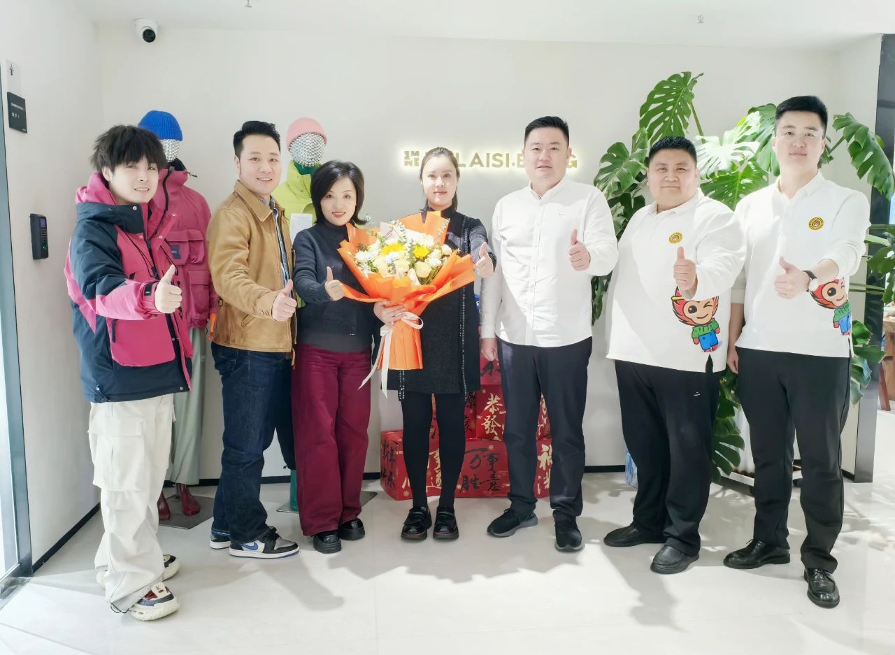 盛魯杰總經(jīng)理帶隊赴武漢、廣州部分服飾企業(yè)走訪調(diào)研：深化合作、共謀發(fā)展